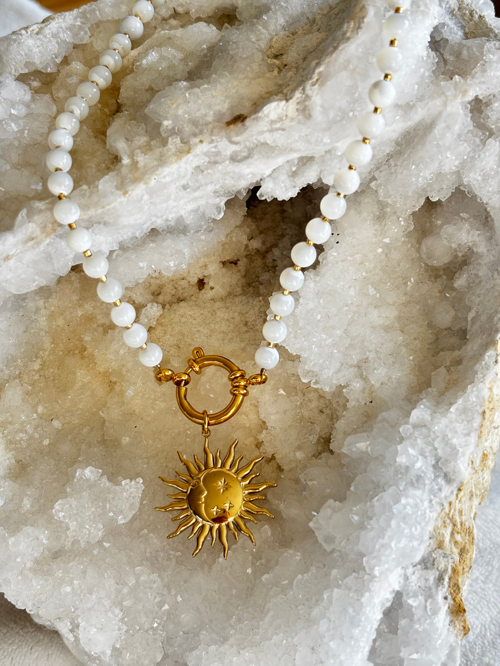 Collier ✧ Féminin & Intuition Éveil de lumière